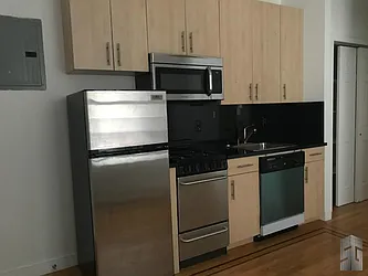 Rented by Skyline Group Real Estate