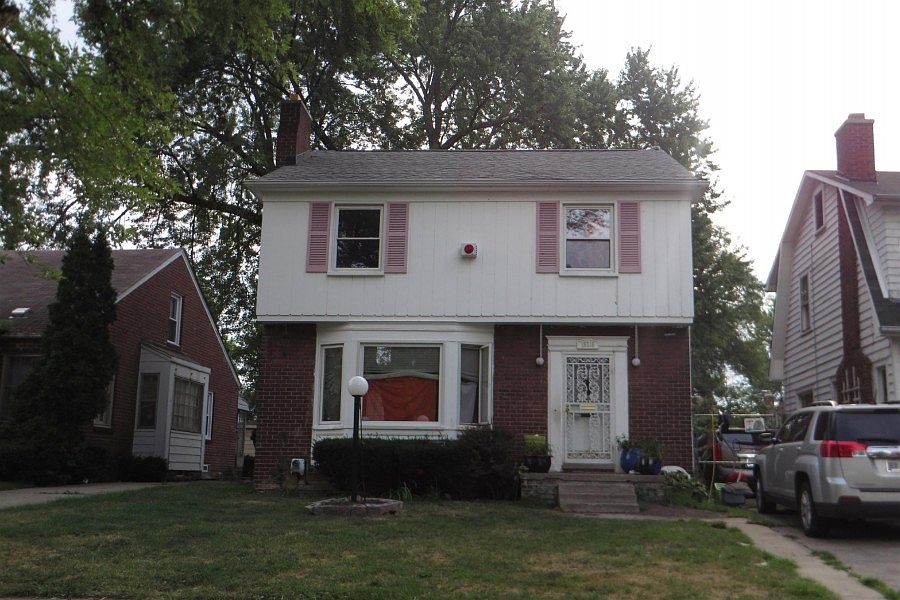 1st image of 15716 Sussex St