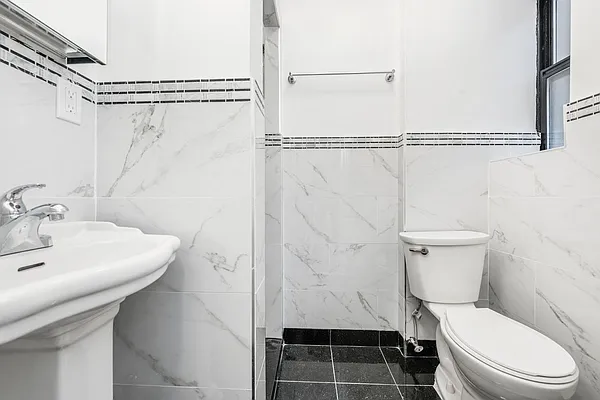 Rented by Compass | media 23