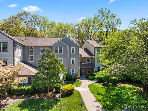 5141 Beech Ct, Monmouth Junction, NJ 08852