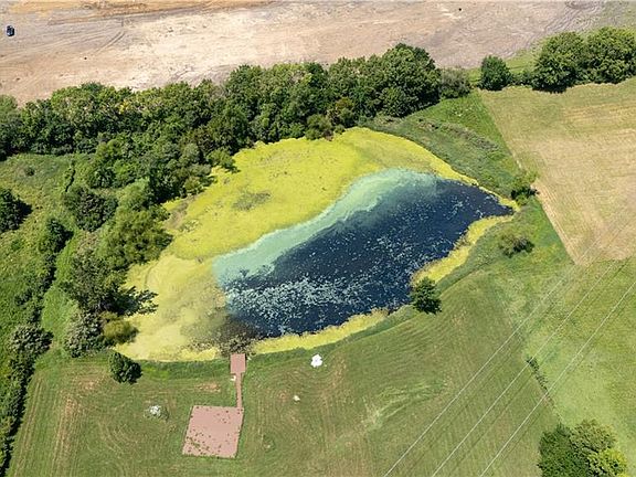 4th image of 3850 SE Doc Henry Rd