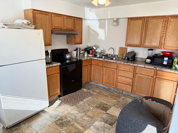 4th image of 1616 Sloan St APT 2