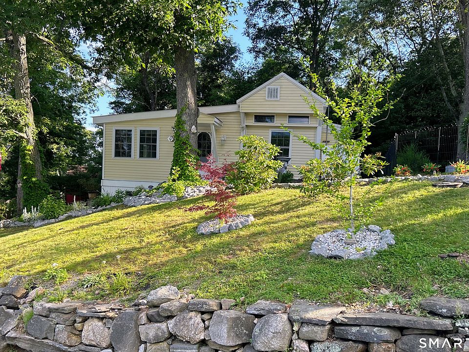 1st image of 5 Hilltop Road