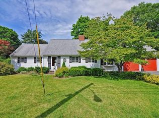 6 Old Farm Ln, Attleboro, MA 02703