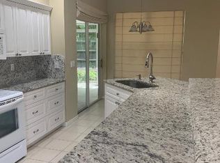 34 Lancashire Pl, Naples, FL 34104