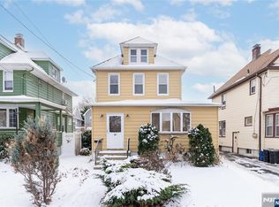 27 Arthur St, Ridgefield Park, NJ 07660