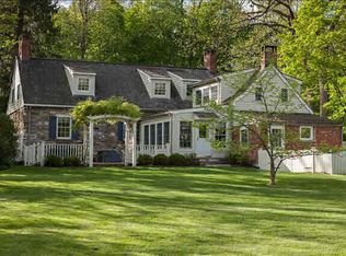 155 Old Glenham Rd, Fishkill, NY 12524