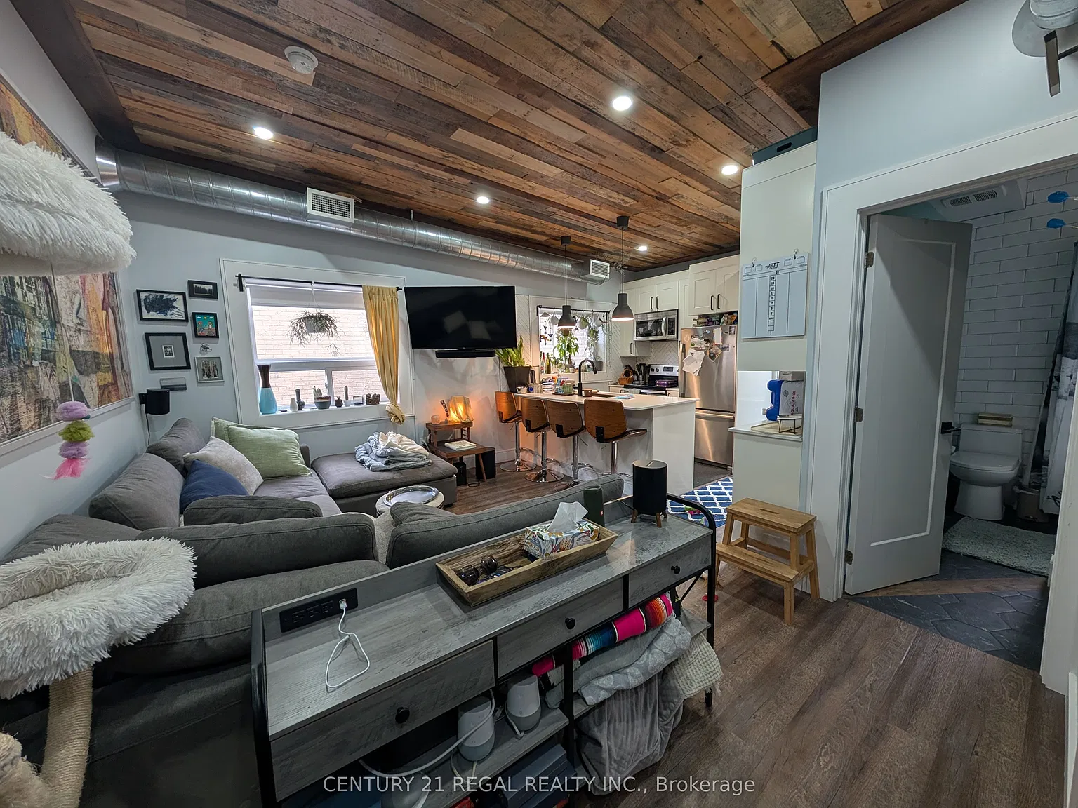 2 bed, $2,900 — Photo 3