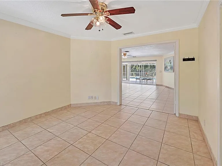 639 S Pompano Dr — Photo 13