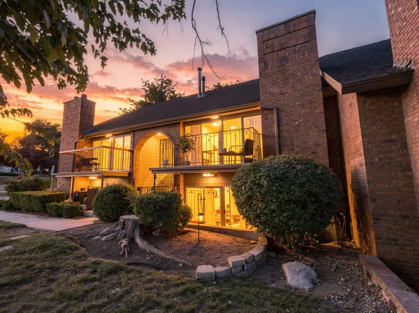 1243 E Cottonwood Hills Dr, Sandy, UT 84094
