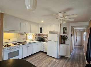 25120 W Point Dr, Mattawan, MI 49071