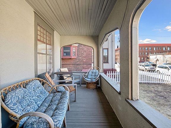 4th image of 2637 Girard Ave S #1