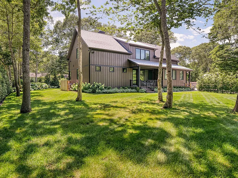 56 Glade Rd — Photo 42