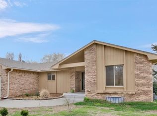 2523 N Banbury Cir, Wichita, KS 67226