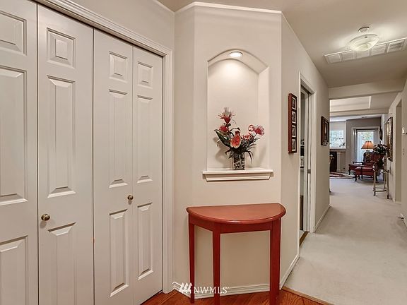 2nd image of 22425 SE Highland Ln Unit 102