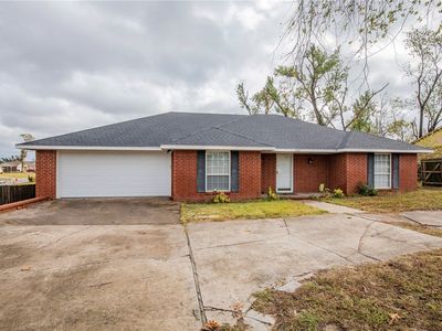 907 S 28th St, Rogers, AR, 72758