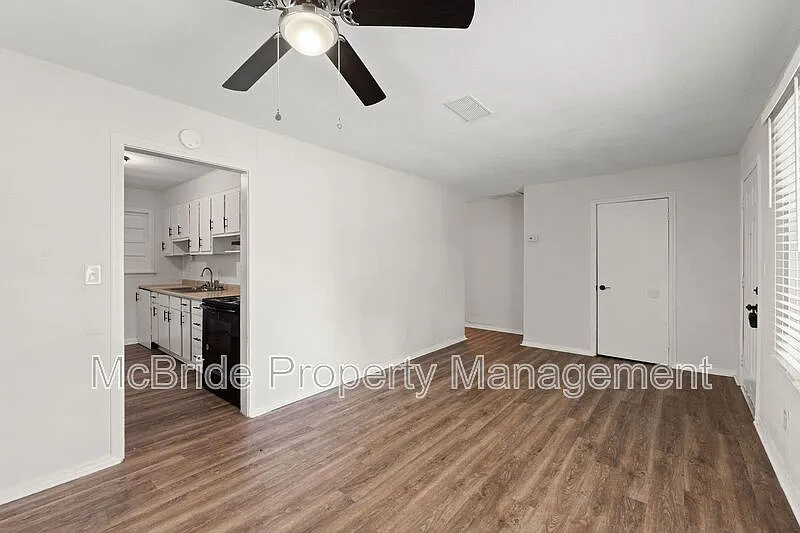 4 bed, 1.5 bath, 1174 sqft, $1,595 — Photo 4