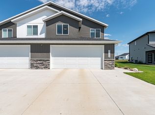 4120 Steel Pl, Bismarck, ND 58503