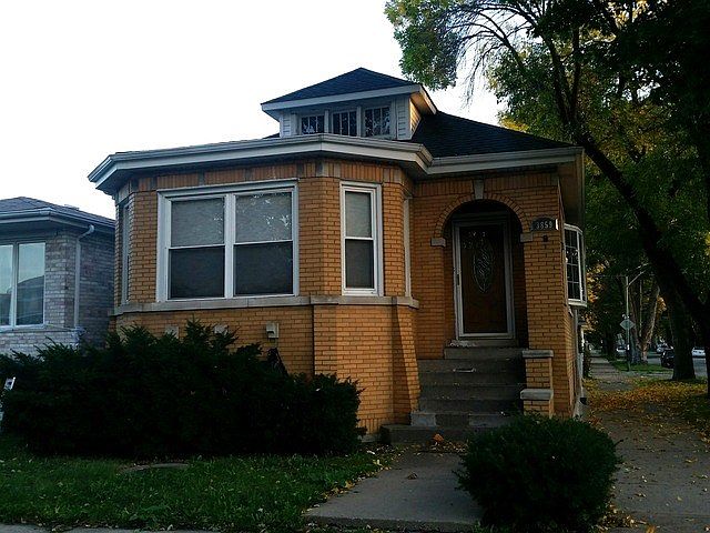 2nd image of 3859 W 64th St