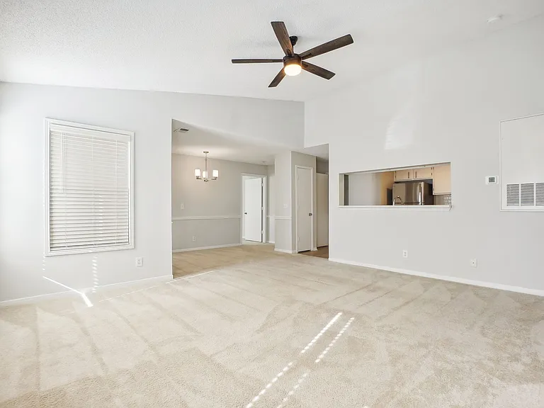 Cambridge Park Apartments — Photo 130