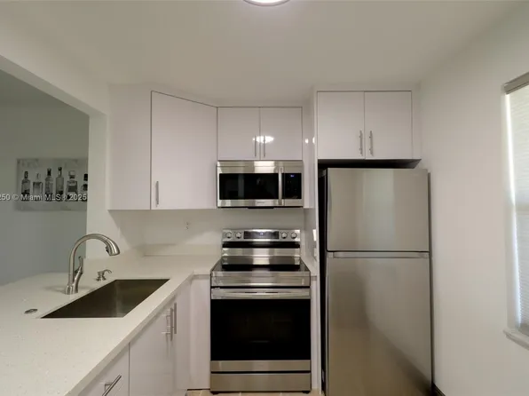 9300 Lime Bay Blvd APT 102, Tamarac, FL 33321