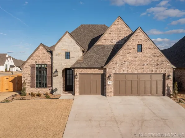 8621 S Phoenix Ave, Tulsa, OK 74132