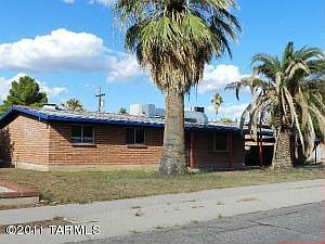 5th image of 8421 E Rosewood St