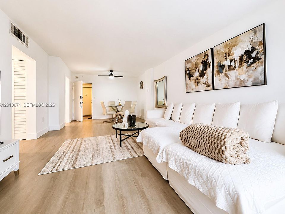 1st image of 400 Kings Point Dr APT 1224