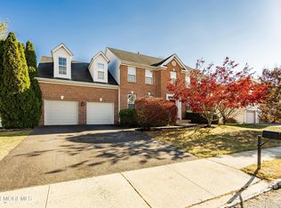 4 Shannon Ct, Howell, NJ 07731