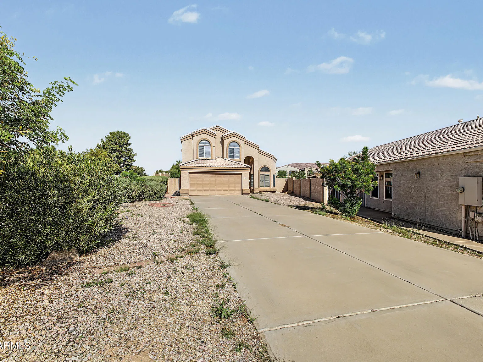 3 bed, 2.5 bath, 1629 sqft, $2,200 — Photo 3