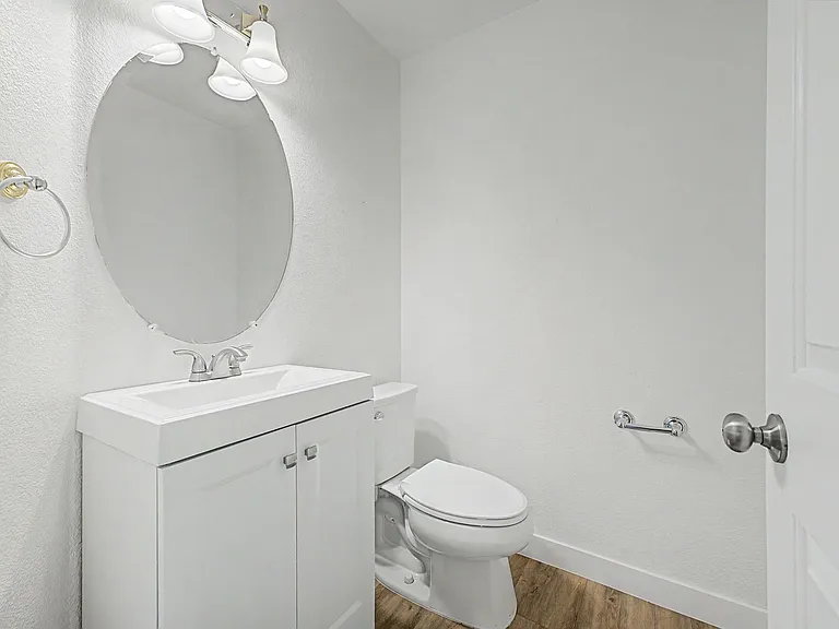 10547 Lilac Tree Ave — Photo 8