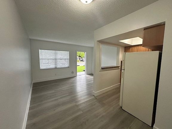 3rd image of 3616-3660 NE 11th Ave #3616-2