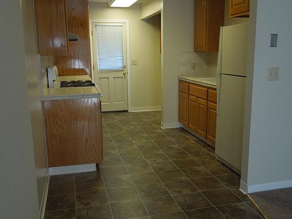 3rd image of 14859 Los Gatos Blvd