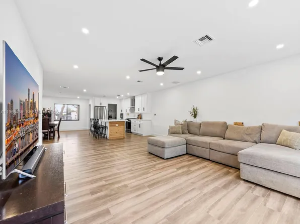 10415 SW 200th St, Cutler Bay, FL 33157