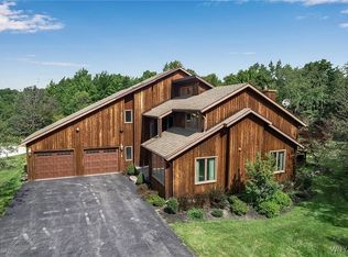 1430 Blakeley Rd, East Aurora, NY 14052