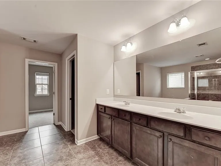 4228 Woods Creek Ln — Photo 62
