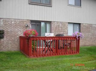 39509 Harrison Bay Ct, Harrison Township, MI 48045