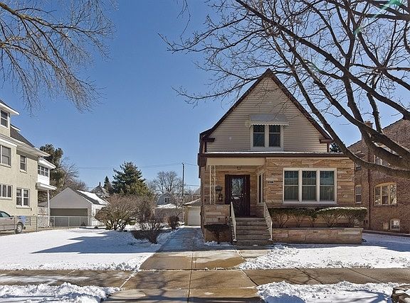 2nd image of 4629 N Kenton Ave