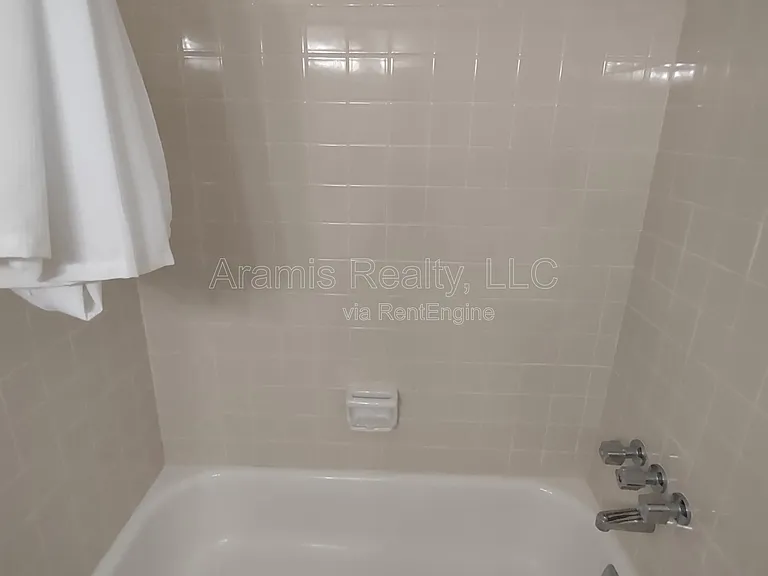 1381 Old Virginia Ct SE — Photo 15