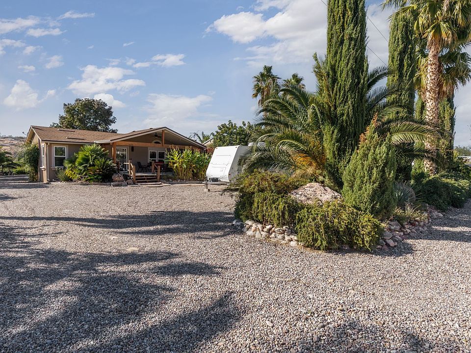 1st image of 3158 E Phoenix Blvd