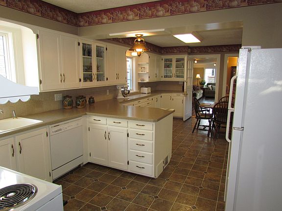Kitchen View from DR