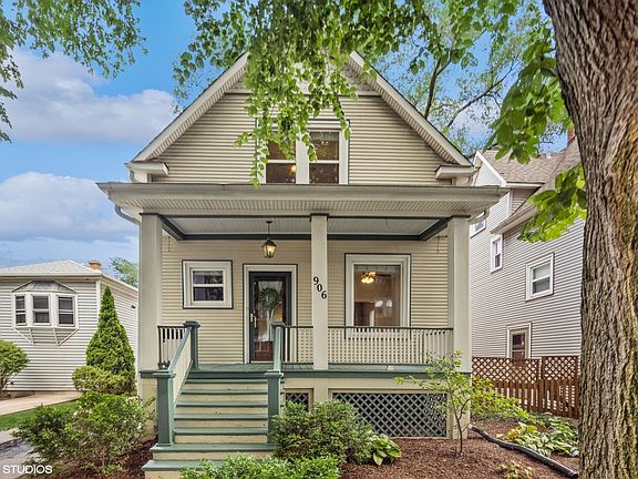 2nd image of 906 S Highland Ave
