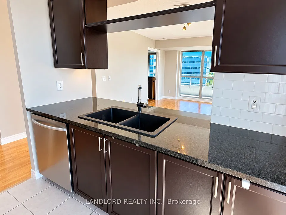 60 Town Centre Ct #407
