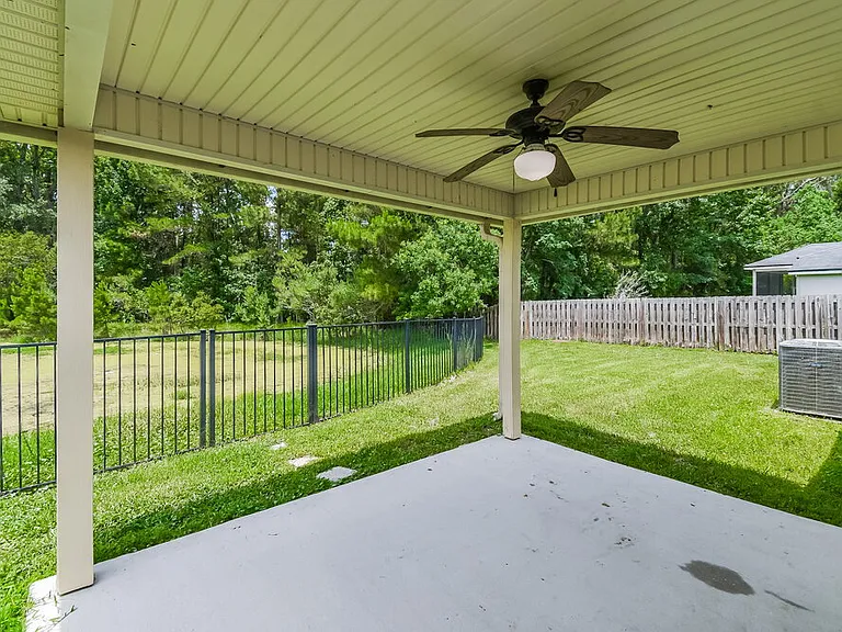 15847 Rachel Creek Dr — Photo 16