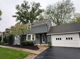 2 Orchard Dr, Piqua, OH 45356