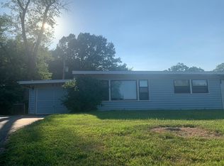 8454 Engler Ave, Saint Louis, MO 63114