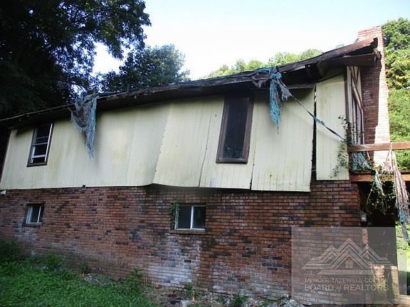 5th image of 448 Jugneck Rd
