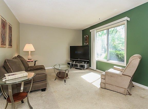2nd image of 2021 Stonefield Dr