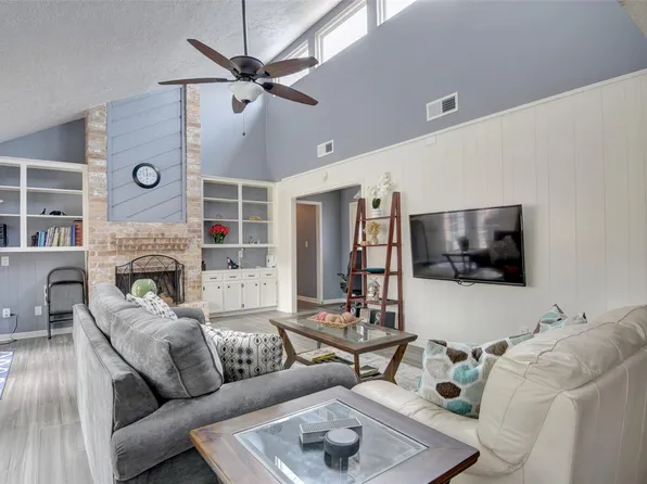 25810 Fairbrook Ln, Spring, TX 77373