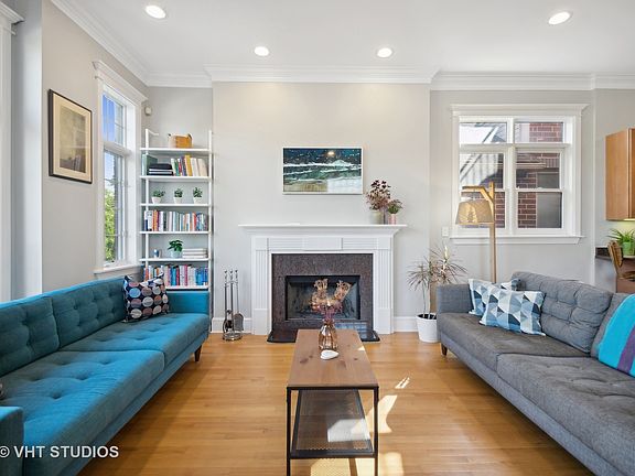 3rd image of 2225 W Foster Ave #3